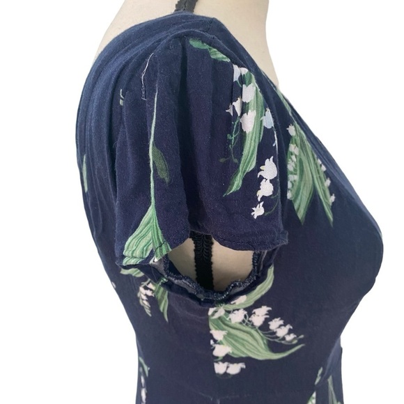 Urban Outfitters Malena Navy Floral Button-Down Midi Dress Size Small - Picture 10 of 16